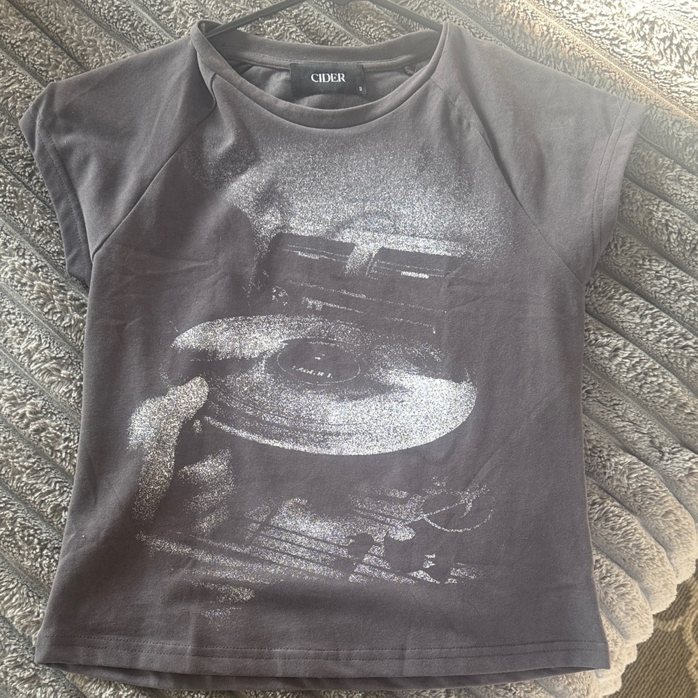 Cider Gray Girls Graphic T-Shirt